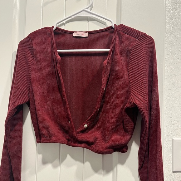 Maroon Long Sleeve Crop Top Burgundy Long Sleeve Button Down Shirt Size Large - Picture 10 of 10
